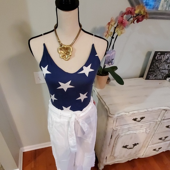 One Left!! 🔥Ultra Soft Star Bodysuit 2/$40 - Picture 3 of 3